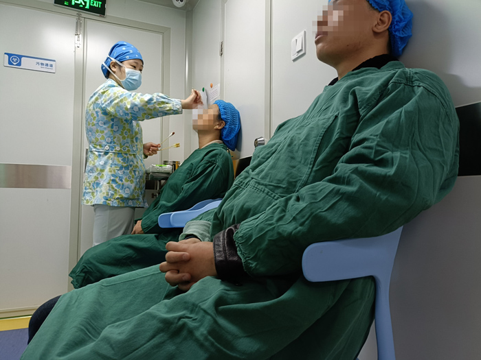 300度近視拖到900度近視，近視手術是什么感受？